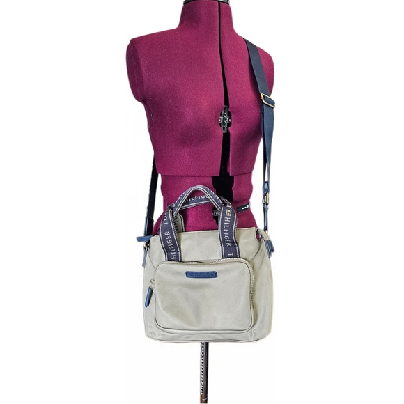 Tommy Hilfiger Cream and Blue Crossbody Bag with Modern Design - Picture 1 of 11